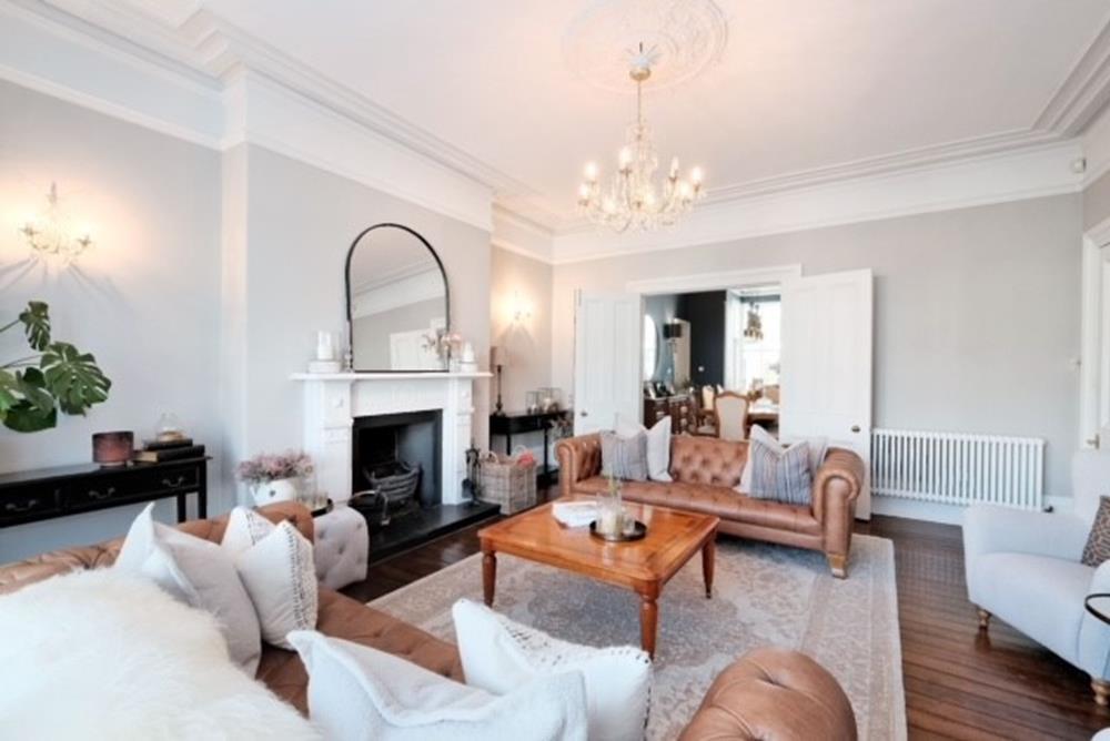 Lounge photograph 3