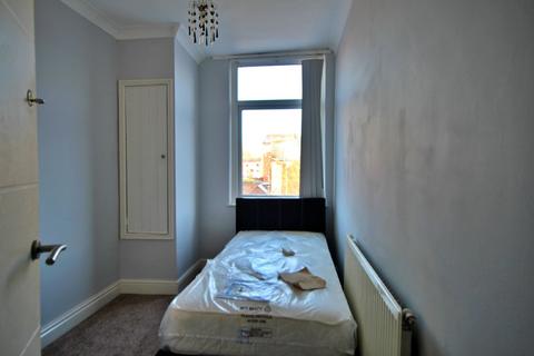 1 bedroom property to rent, 12 Heath Street, Tamworth, B79