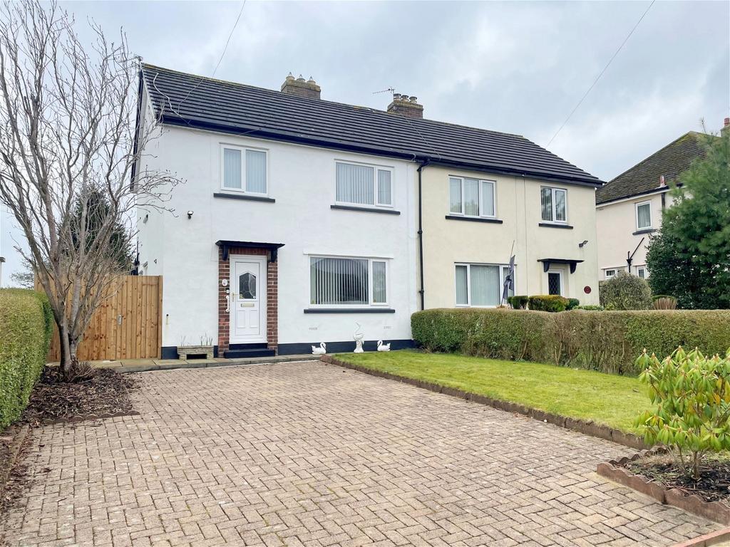 School Lane, Westhead, Ormskirk, L40 6HL 3 bed semidetached house £