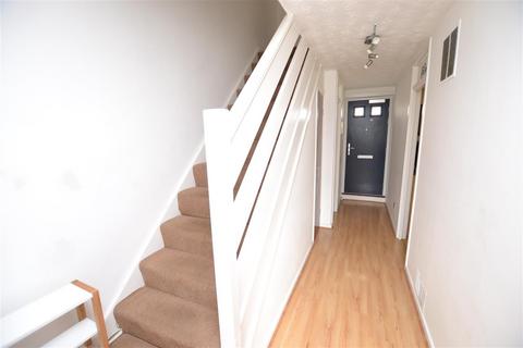 3 bedroom flat for sale - Wheatfield Way, Chelmsford