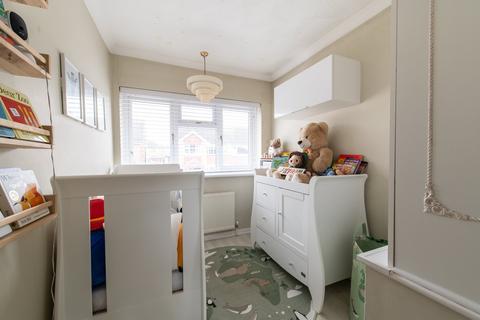 17 Clipper Crescent, Gravesend, DA12 4NW