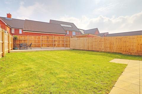 4 bedroom detached house for sale, Carters Crescent, Wolsey Park, Rayleigh, Essex SS6