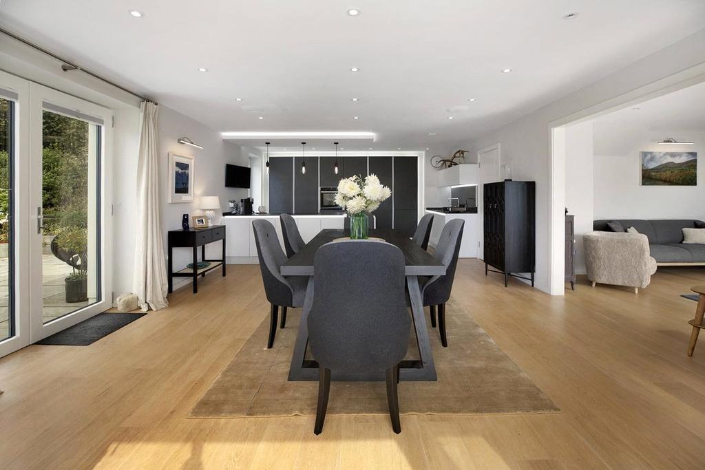 Kitchen/Dining Rm