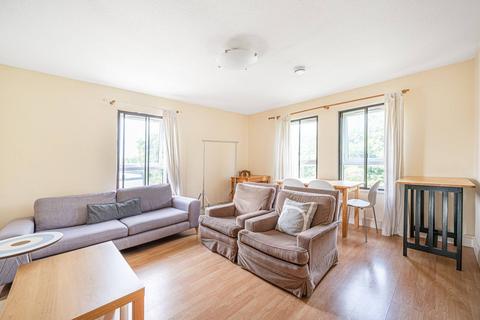 2 bedroom flat to rent - Wedmore Gardens, Archway, London, N19