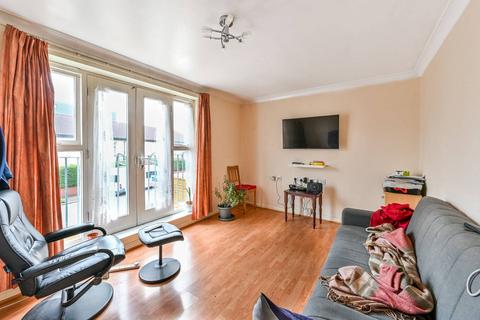 Flat 2, 29 Trowbridge Road, London, E9 5LF