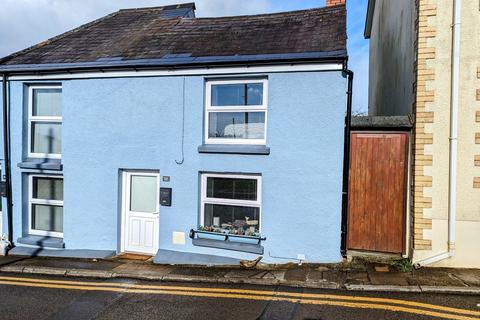 1 bedroom terraced house for sale, Portway, Ferryside, Carmarthenshire.