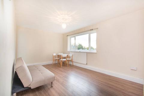 1 bedroom flat to rent, Cortis Road, Putney Heath, London, SW15