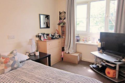 Studio for sale, Watersfield Close, Reading RG6