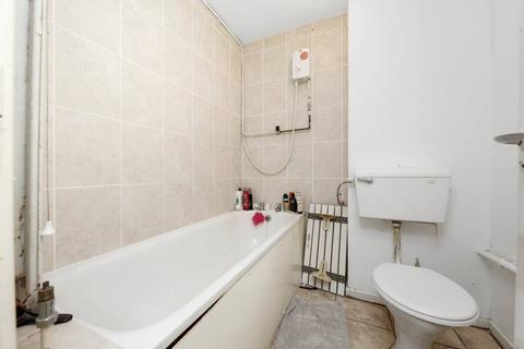55 Clearbrook Way, London, E1 0SD