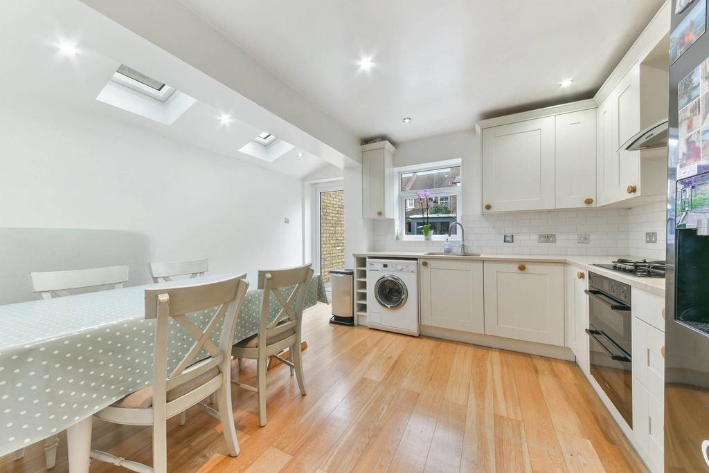 William Road, Wimbledon, London, SW19 4 bed terraced house for sale £