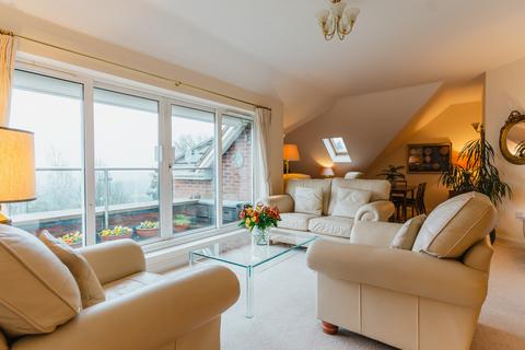 3 bedroom penthouse for sale, Ward Close, Leicester, LE9