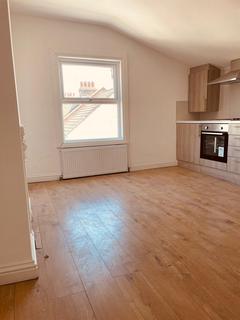 7 bedroom house to rent, Mitcham Road, London SW17