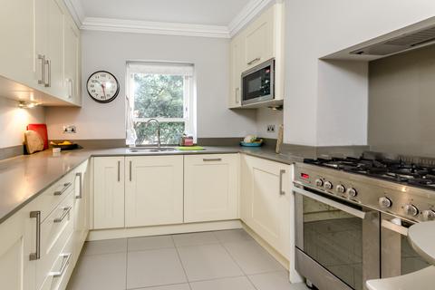 1 bedroom apartment for sale, Jenner Road, Guildford, Surrey, GU1