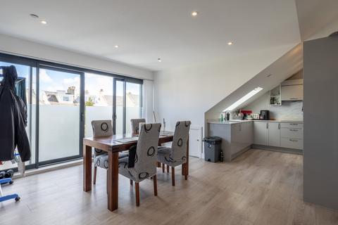 2 bedroom terraced house to rent, Midvale Road, St. Helier, Jersey