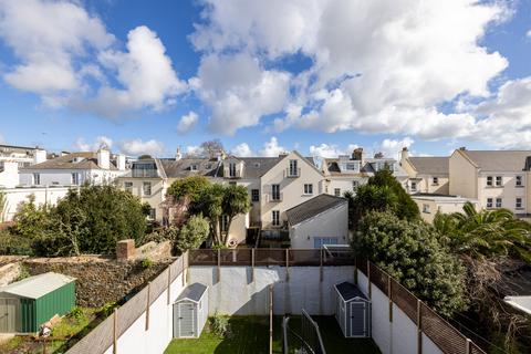 2 bedroom terraced house to rent, Midvale Road, St. Helier, Jersey