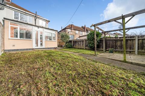 4 Eversley Avenue, Bexleyheath, DA7 6RB