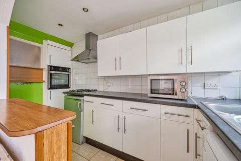 4 Eversley Avenue, Bexleyheath, DA7 6RB