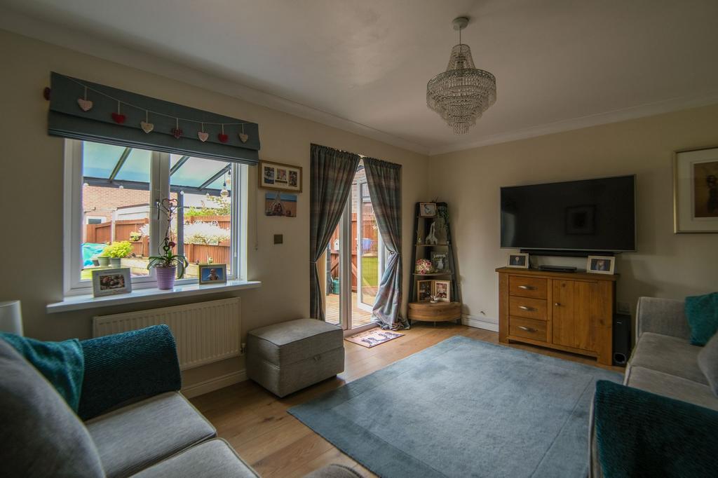 Birchgrove, Swansea SA7 3 bed detached house for sale £275,000