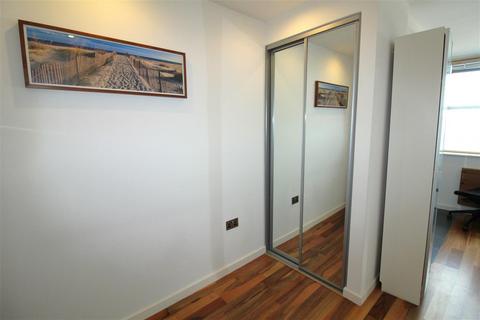1 bedroom apartment to rent, West Point, Wellington Street, LS1