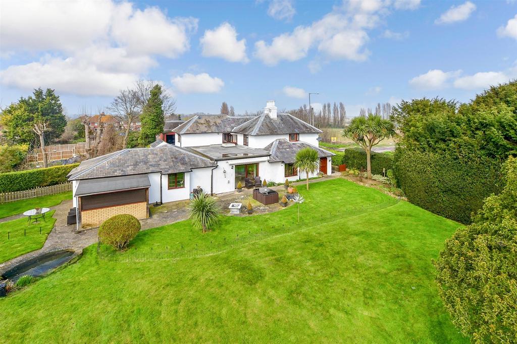 Sandwich Road, Sholden, Deal, Kent 5 bed detached house for sale £1,075,000