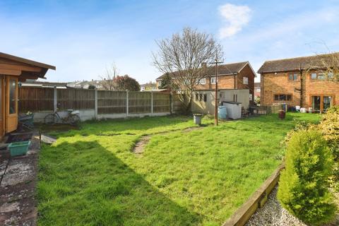 3 bedroom semi-detached house for sale, Victoria Road, Horndon-On-The-Hill, SS17