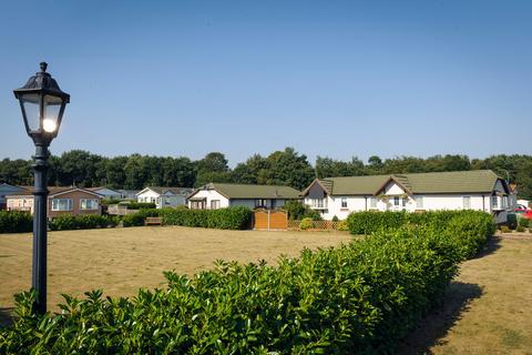 2 bedroom park home for sale, Ipswich, Suffolk, IP7