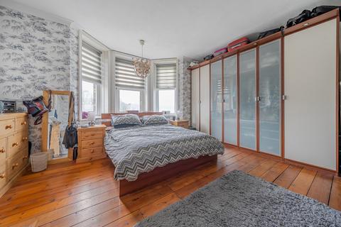 1 Admiralty Terrace, Upnor, Rochester, ME2 4XJ