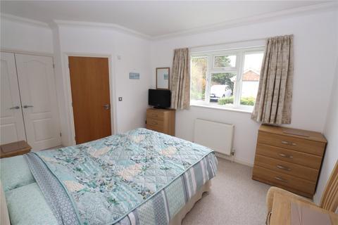 2 bedroom bungalow for sale, Marine Drive East, Barton On Sea, Hampshire, BH25