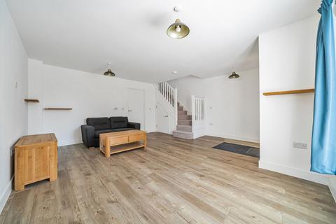 3 bedroom end of terrace house for sale, William Penn Way, Chichester, PO19