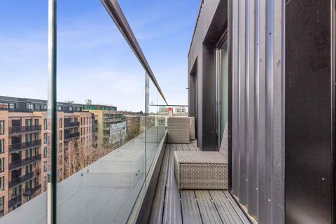 2 bedroom flat to rent, Lawrence Road, London N15