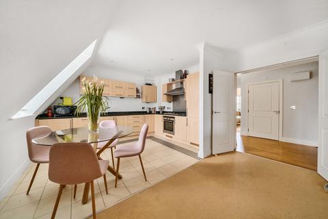 3 bedroom apartment for sale, Baker Street, Weybridge, KT13