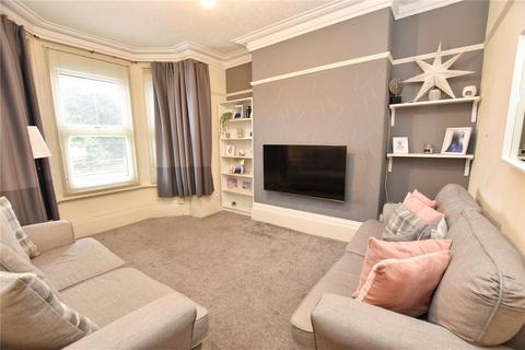 5 bedroom terraced house for sale - Queens Park Road, Heywood, Greater Manchester, OL10