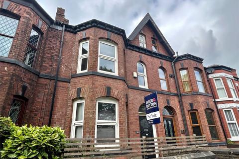 5 bedroom terraced house for sale, Queens Park Road, Heywood, Greater Manchester, OL10