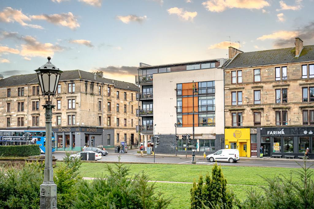 Hastie Street, Flat 3/3, Kelvingrove, Glasgow, G3 8AE 2 bed flat for