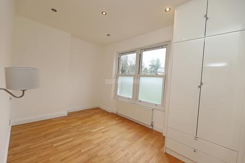 3 bedroom apartment to rent, Finchley  N3