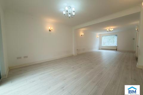 4 bed detached house for rent in Newhaven Road, Leicester LE5