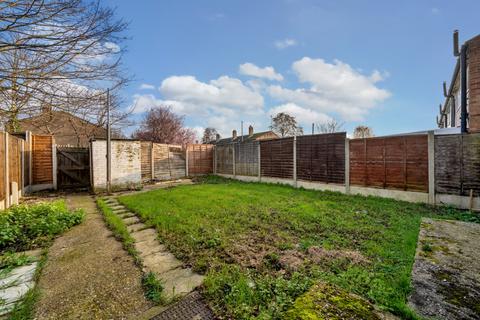 3 bedroom end of terrace house for sale, Berwick Road, Welling