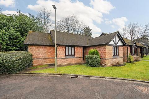 2 bedroom detached bungalow for sale, Henley On Thames,  Oxfordshire,  RG9