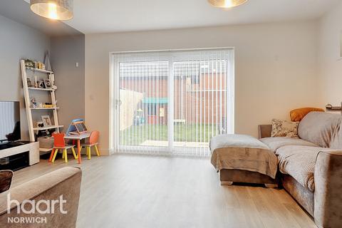 2d Blaxter Way, Norwich, NR7 8BF