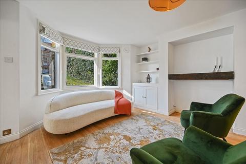 2 bedroom flat for sale, Grange Park, Ealing, London, W5
