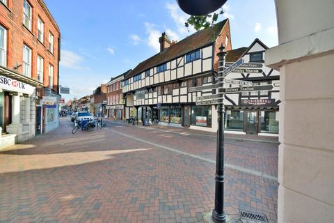 1 bedroom flat for sale, High Street, Surrey GU7