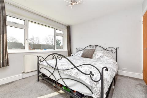2 bedroom maisonette for sale, Millside, Carshalton, Surrey