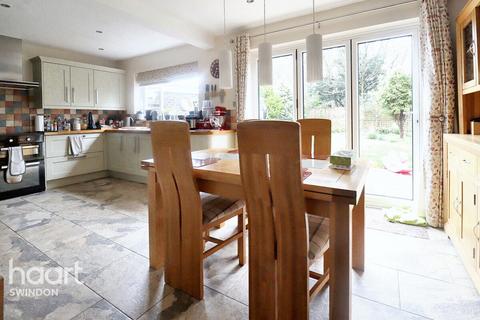 5 bedroom detached house for sale - Woodchester, Swindon