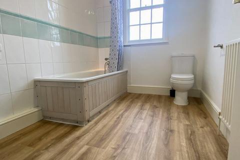 2 bedroom apartment to rent, Victoria Road, Northfleet, Gravesend, Kent, DA11 8RY