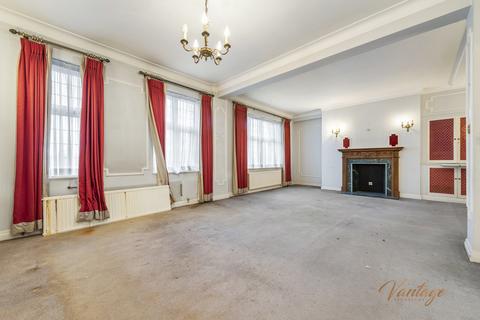 4 bedroom apartment for sale, Wellington Road, St John's Wood, NW8
