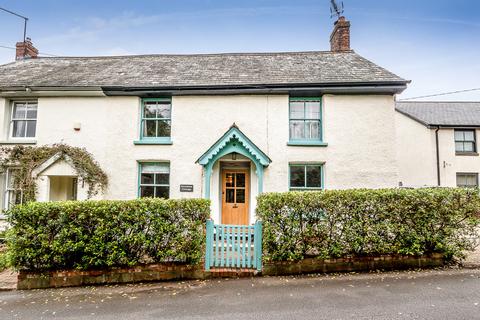 4 bedroom cottage for sale, Woodbury