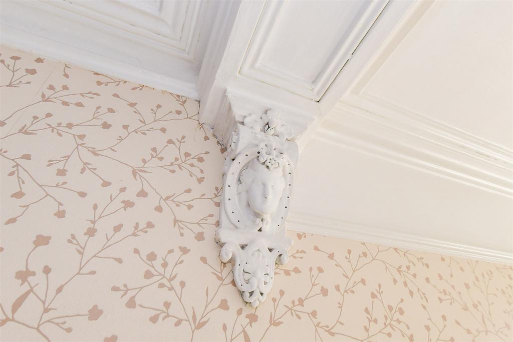 Internal Feature