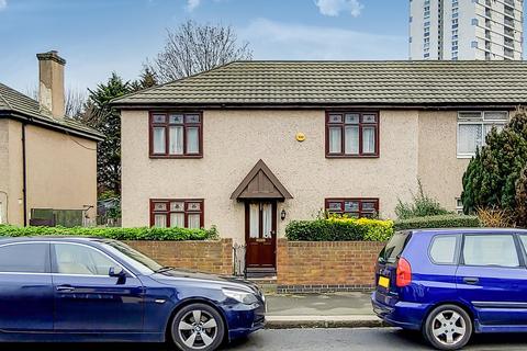 3 bedroom semi-detached house to rent, Cumberland Road, London, E13