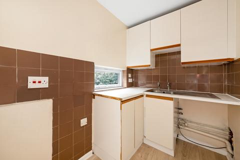 44 Shinners Close, London, SE25 5JQ