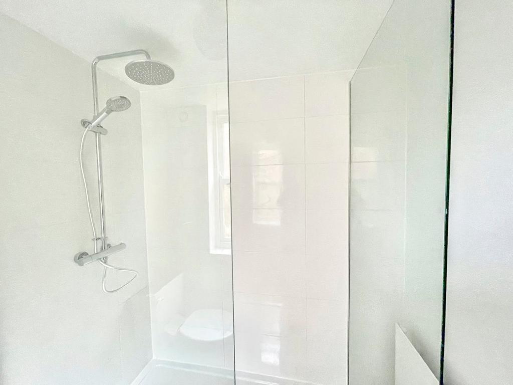 Shower Room En Suite